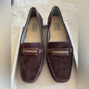 Ugg, NWT, Roam Chocolate Driver Loafers Size 9